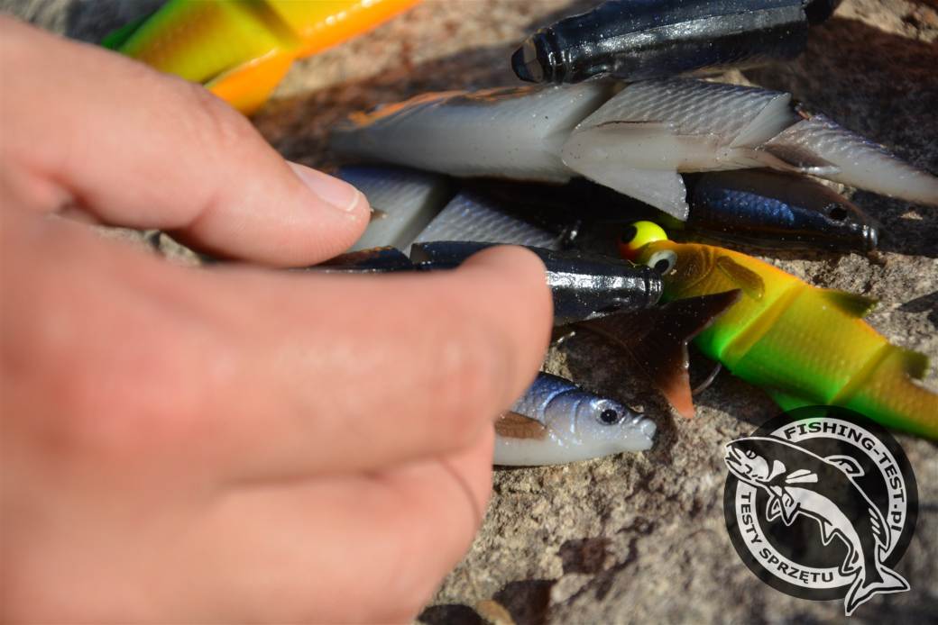 savage_gear_roach_jerk_18